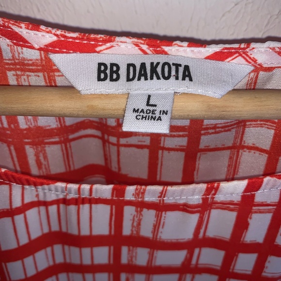 BB Dakota 3/4 sleeve shift dress in Siracha - Picture 4 of 4